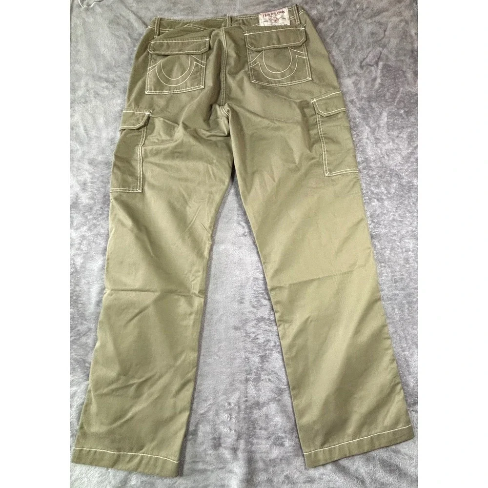 True Religion Mens Cargo Pants Olive Green White Contrast Stitch Size 34 NWT